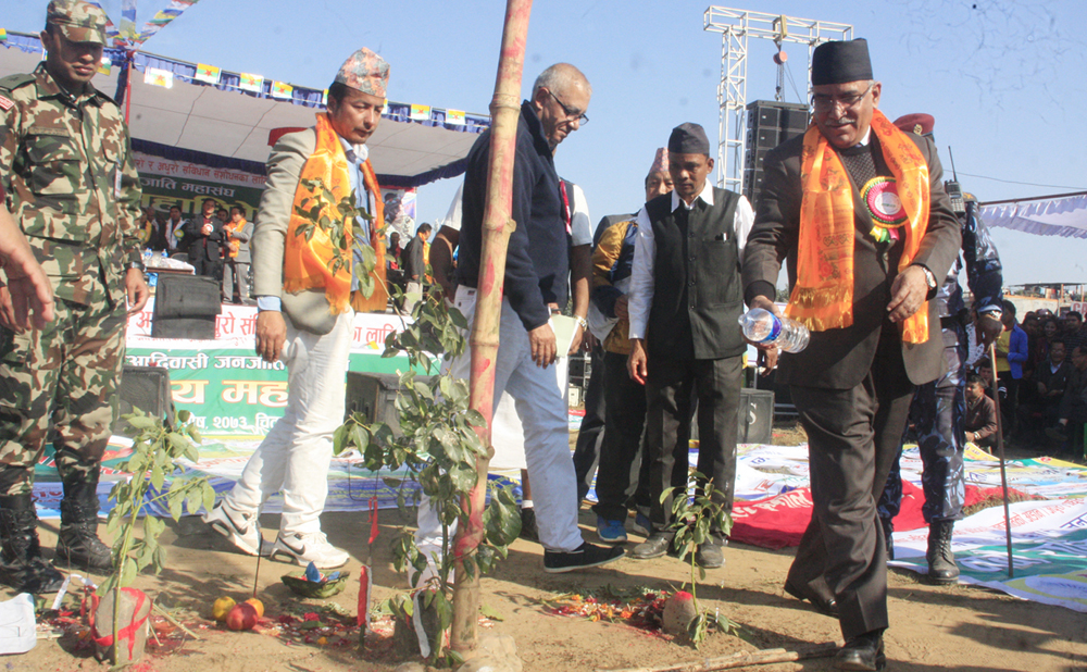 सङ्घीयता खारेज गर्ने षड्यन्त्र भइरहेको छ : प्रधानमन्त्री दाहाल