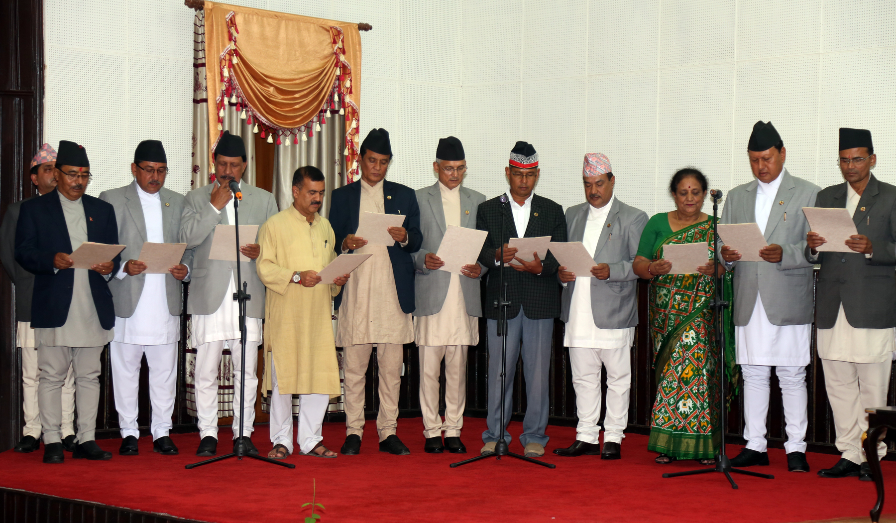 देउवा सरकारमा १९ मन्त्री थपिए, गोपाल दहित भूमीसुधार र सन्तकुमार पशुपंक्षी मन्त्री