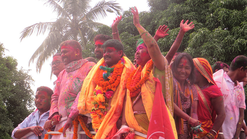 सिरहाको गढीमाईमा हरिनारायण चौधरी र सप्तरीको कृष्णासवरनमा परशुराम चौधरी विजयी